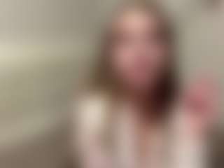 Mia's Live Sex Cam Show