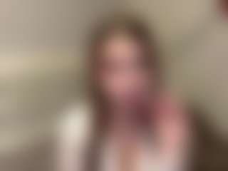 Mia's Live Sex Cam Show