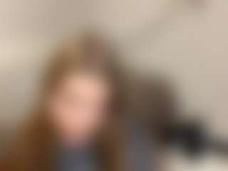 Live-camshow met Mia - Genital Piercings op Camsoda