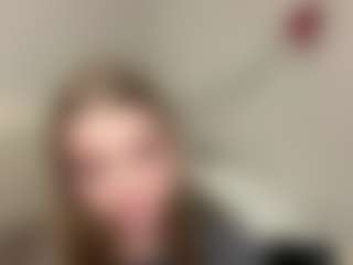 Live cam show with Mia - Yoga on Streamer API