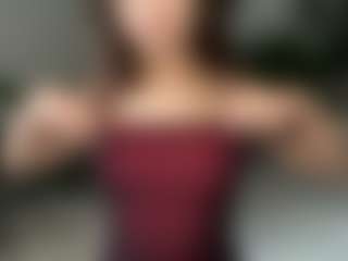 Live cam show with SixtaFebre - Public Mature on milfzrlive.com