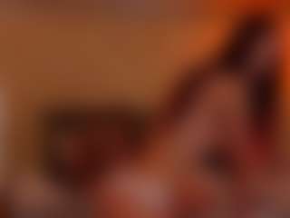 Live cam show with TaraHarris - Skinny on Camsoda