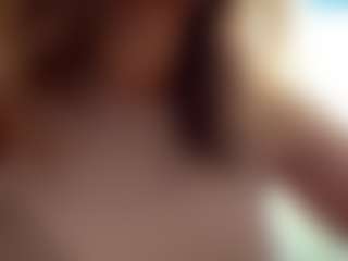 Live cam show with WilmaPuskas - Facial on Strip Flash - Live Sex Shows