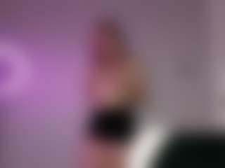 Ella's Live Sex Cam Show