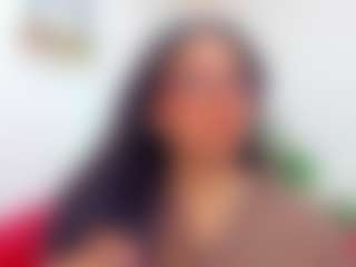 Live cam show with Aria-Rosee - Curvy Small Tits on camtv
