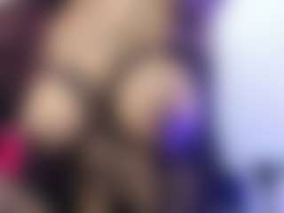 Live cam show with Candy-Lyn - Thin on studioflirtlive.com