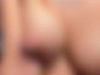 Live cam show with Candy-Lyn - Dildo Or Vibrator on Cam Slut