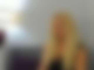 Live cam show with ClareHotMature - Blue Eyes on Dare Cams