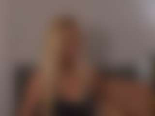 ClareHotMature's Live Sex Cam Show