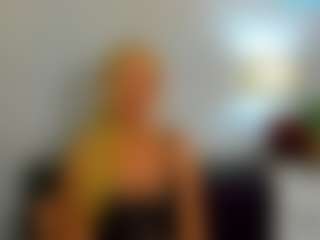 Live cam show with ClareHotMature - Granny on CSO-WL