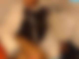 Elianna03's Live Sex Cam Show
