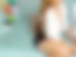 Live cam show with ElizabethStone33 - New Brown Eyes on ObeyMaria