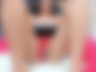 emmillyy20's Live Sex Cam Show