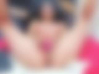 emmillyy20's Live Sex Cam Show
