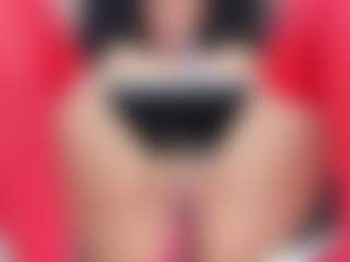 emmillyy20's Live Sex Cam Show