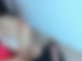 emmillyy20's Live Sex Cam Show