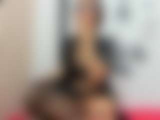 emmillyy20's Live Sex Cam Show