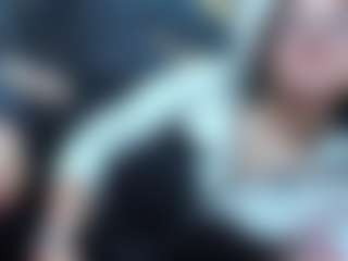 emmillyy20's Live Sex Cam Show