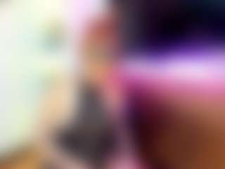 Live cam show with LucyBlazeY - Shower on xheatlive.com