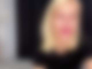 MarhtaNugent's Live Sex Cam Show