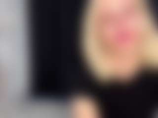 MarhtaNugent's Live Sex Cam Show