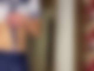 Live cam show with MarhtaNugent - Armpits on Dare Cams