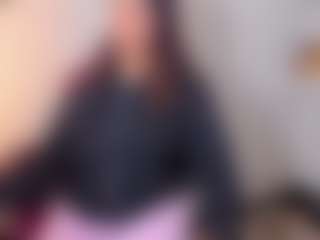 Live cam show with meganjamess - Bedroom Brown Hair on Camsoda