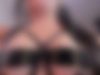 Mia-Wils's Live Sex Cam Show