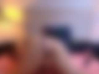 Live cam show with Mia-Wils - Domination on milfzrlive.com