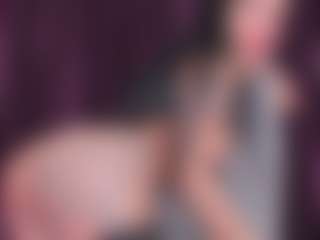 Live cam show with Rileynoxx - Striptease on madthumbs