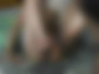 Live cam show with RoseandViktor - Strip on CamSextacy