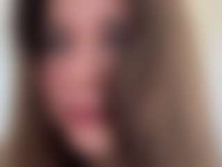 Live cam show with Lora - College Curvy on Camsoda