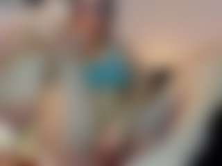 Live cam show with ButtyyCherry - Deepthroat on Camsoda
