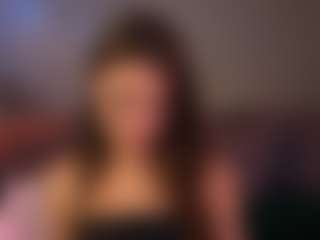 Live cam show with Caroline - Moaning on Sweet Sext