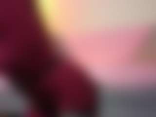 Live cam show with Caroline - Camel Toe on UwU Esports