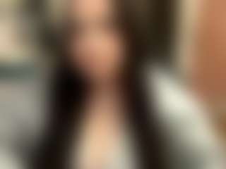 Live cam show with EmmaSheets - Green Eyes on Camsoda