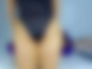 Live cam show with Lady-Calypso - Fingering on Latina Girls