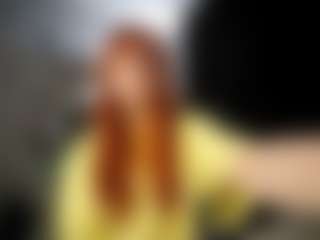 Live cam show with Emma - Natural on livesuperchat.net