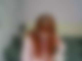 Live cam show with Stella - Upskirt on Soda Cam