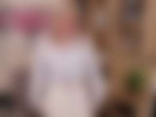 Live cam show with MarloweHarrington - Ass Clapping on Camming Site