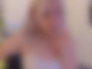 Live cam show with MarloweHarrington - Genital Piercings on CamClone