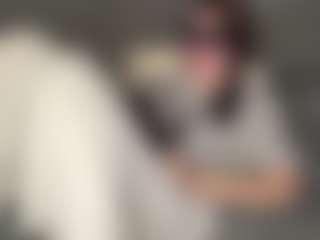 Live cam show with MetaSthilaire - Nipple Piercings on madthumbs