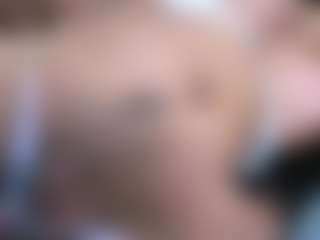 Live cam show with small-princess - White on WildCum | colombia