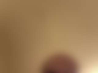 Show in cam erotica live di MakeEmCum