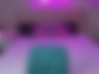 Live cam show with Effie-Leee - Big Tits on Cam Slut