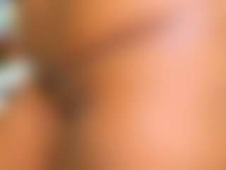 indiramoreau's Live Sex Cam Show