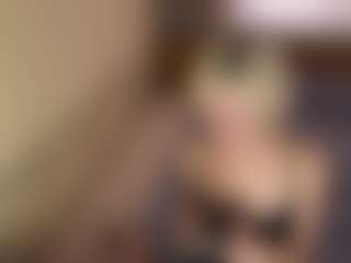 LaraKonzen's Live Sex Cam Show