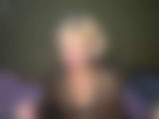 LaraKonzen's Live Sex Cam Show