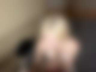 LaraKonzen's Live Sex Cam Show