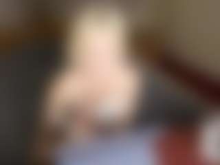 LaraKonzen's Live Sex Cam Show